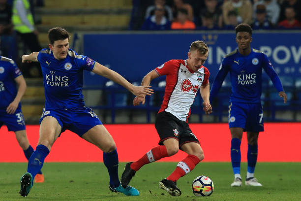 他数次在关 他数次在关