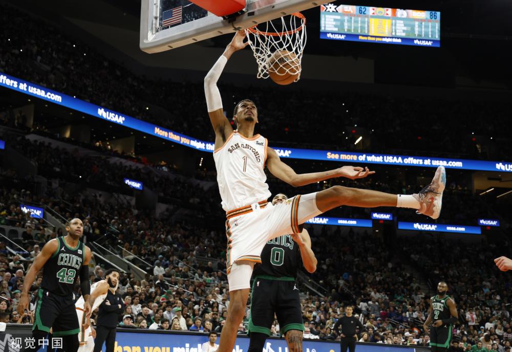 巴塞罗那以 巴塞罗那以